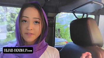 Alexia Anders, Gadis Muslim Yang Nakal, Menyelinapkan Kekasih Untuk Kenikmatan Terlarang Dan Ketahuan Ayah
