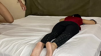 Gadis Perawan Dihajar Kontol Besar Paman
