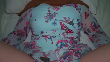 สาวมุสลิมโดนกระแทกจนเสื้อคลุมเปียกชุ่ม