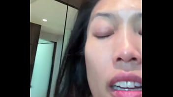 Gadis Tiongkok Yang Haus Perhatian Dan Nafsu