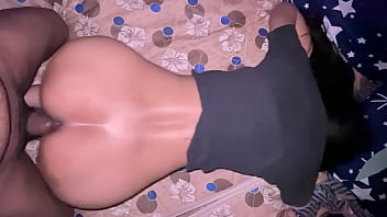 Tuan Rumah Menggunduli Memek Pembantu India Sampai Menangis