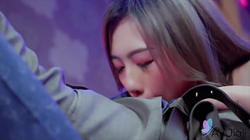 Lin Siyu, Gadis Panas Dari Tiongkok, Sedang Menghisap Kontol Dan Ditusuk Dengan Keras.