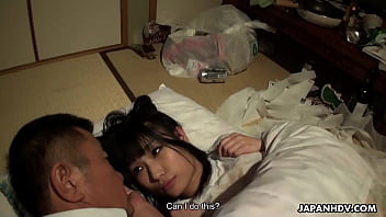 Gadis Jepang Runa Kobayashi Digituin Tanpa Sensor