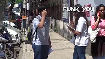 Gadis India Tantang Pria Asing: Ukuran Kontolmu Berapa? (prank Seru Dan Hot!)