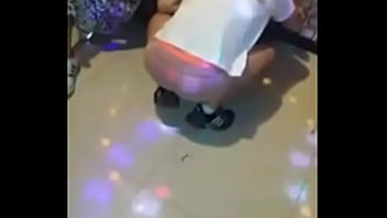 Goyang Hot Di Karaoke, Celana Dalam Dilepas, Bikin Ngeces!