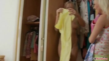 Amie Rita, Gadis Rusia Yang Menggoda Dalam Film Panas Hd
