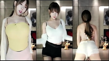 Gái Trung Quốc Nóng Bỏng Quyến Rũ Nhảy Múa Trên Ba Màn Hình