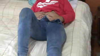 Menggoda Ibu Tiriku Yang Sedang Tidur, Aku Memuaskan Nafsu Hingga Ia Menggigil Merintih Minta Dientot