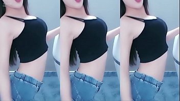 Vũ điệu Rung Lắc Mông Gợi Cảm Của Cô Gái Trung Quốc đầy Ham Muốn
