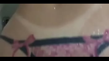 Mandi Panas Berubah Jadi Pesta Seks Liar, Jari Merangsang Lubang Pantat Yang Ketat Sambil Memuaskan Diri Sendiri Hingga Klimaks, Menunggu Kontol Masuk.