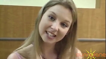 Sunny Lane Si Blonde Hot Menyundul Di Ruang Rawat Inap!