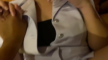 Ngentot Sama Temen Sampai Crot Di Dalam Baju Perawat, Ngewe Seru Banget Jeritannya Keras