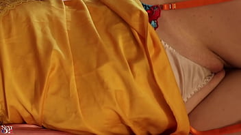 Amateur Prancis Menggoda Dengan Lingerie Satin, Stoking, Dan Sepatu Hak Tinggi – Dijilati Pantat Dan Bola, Diharddog Dari Belakang Sambil Bergumur Kata-kata Kotor