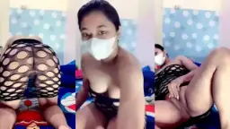 Masturbasi Sayangku Yang Telanjang Dengan Pakaian Dalam Jaring Yang Menggoda