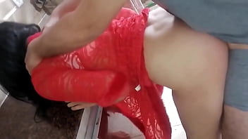 Menggoda Istri Teman Arabku Yang Seksi Di Dapur