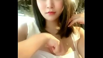 Gadis Cina Montok Dengan Payudara Besar Yang Menggoda