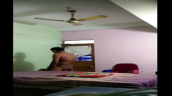 Pembantu India Dibongkar Dengan Ganas