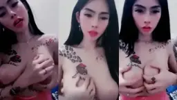 Tante Dara Cantik Berkilauan Meremas Payudara Montok