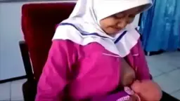 Praktik Menyusui Yang Menggoda Di Kampus Kebidanan