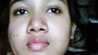 Video Gadis Wali Berbulu Memainkan Memeknya Yang Menggairahkan