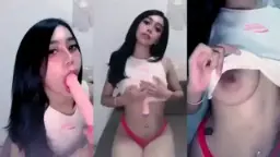 Masturbasi Dengan Dildo, Desahan Dan Remasan Payudara Di Mango Live