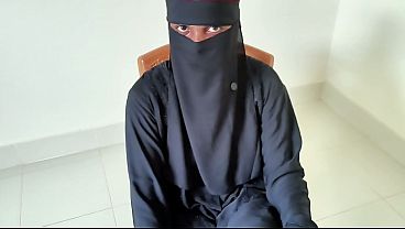 Jilbab merah indo tau lalat