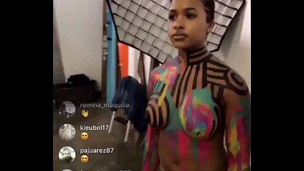 Tetesan Susu Tak Sengaja Di Siaran Langsung Instagram