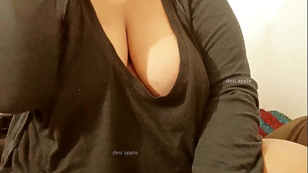 Gadis Montok Menggoda Kakak Dengan Goyangan Payudara
