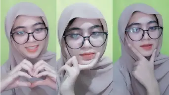 Host Jilbab Seksi Aichan, Nikmatnya Mango Bikin Goyang