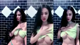 Uting Miss Amore, Cantiknya Bikin Greget, Toket Dan Pentilnya Menggoda