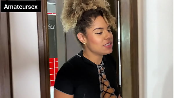 Novinha Safada Transa Escondida Dos Pais No Banheiro Com O Negro Dotado