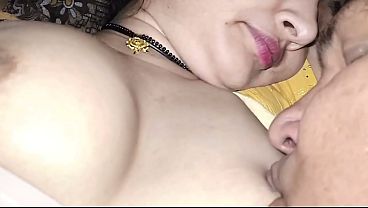 Kakak Tiri Hisap Tetek Adik Tirinya Sebelum Mereka Bercinta
