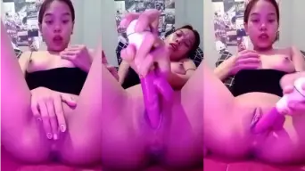 Anggi Nafsu, Colokin Dildo Ke Semua Lubang, Sampai Muncrat.