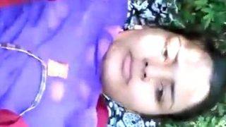 Desi Paki Cewek Di Hutan, Ngewe Liar Bikin Basah