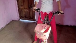 Kakak Cowok Mainin Adek Cewek Umur 19 Tahun, Nggak Pake Mikir, Enak Banget.