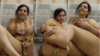 Memek Montok Cewek Pakistan Bugil Di Kamar Mandi Ngasih Liat Lubang Pantatnya