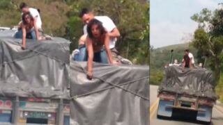 Nri Cewek Cabul Ngewe Di Atas Truk Terbuka, Bikin Malu Semua.