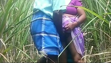 Desa India, Pasangan Bercinta Di Alam Terbuka, Panas Dan Liar.
