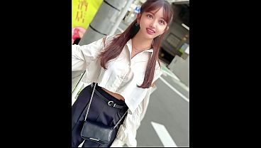 Majalah Model, Setengah Filipino Setengah Jepang, Umur 18, Bikin Kamu Ngiler Lihat Tubuhnya.