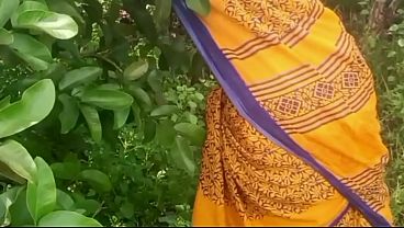 Ngentot Sama Tante Cantik India Di Desa Sama Cowok Lokal