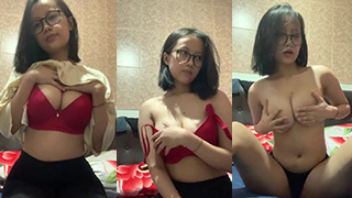 Bokep Abg Viral Cantik Miss Yeuwuy Colmek Rambut Bondol Bikin Nagih