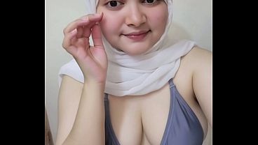 Awal-awal Goyang Twerk Pake Hijab, Bikin Makin Basah