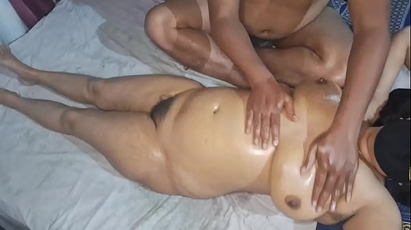 Desi Indian Bhabhi Naked Full Body Massage Erotis