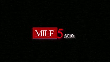 Milf Sahabatku Nunggingin Anak Tiri Sampai Mampus