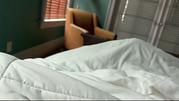 Anak Tiriku Lihat Aku Camming, Lalu Dia Ngentot Aku Langsung Di Depan Kamera