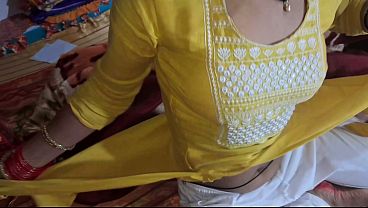 Panasnya Istri Desi Ngewe Sambil Ngehisap Kontol Keras