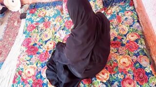 Pakistani Aapa Ngeces Pas Nelen Kontol Bhaijaan Dalem Memeknya