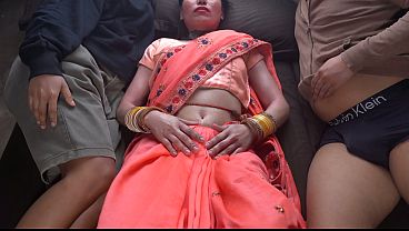 Vidio Panas Xxx Ibu Tiri Sendirian Sama Anak Tiri Di India, Gaya Desi, Bikin Nafsu.