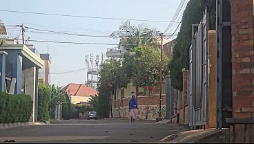 Hhhhhh Anjir, Mama Arab Pada Colmek Di Pinggir Jalan, Bikin Malu Warga.