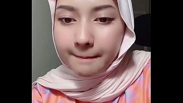 Jilbab Live, Goyangannya Bikin Leher Nggak Bisa Tidur.